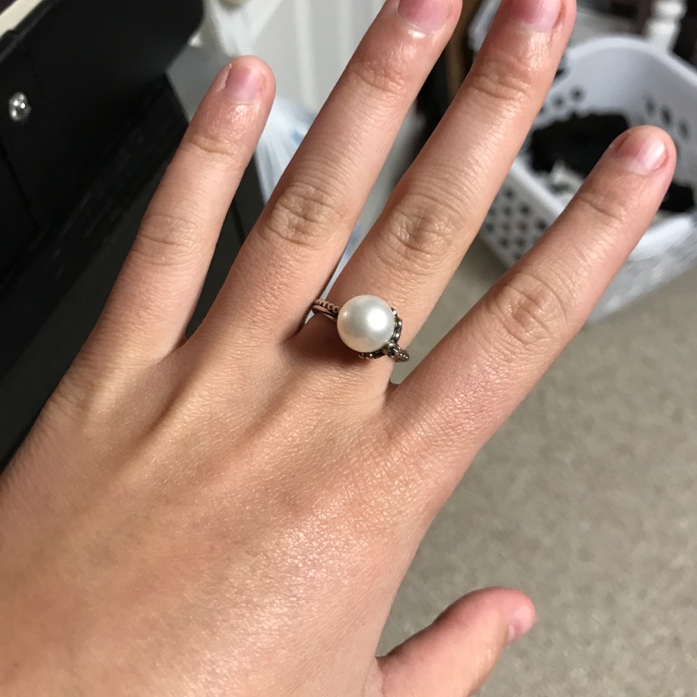 Pandora ring